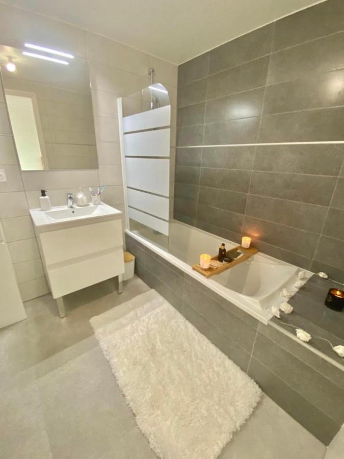 Ferienwohnung Luxurious Flat At 5 Min By Walk To Monaco, Free Parking And Sea View Beausoleil Exterior foto